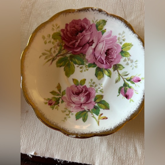 Royal Albert Tea Cup.  Bone China - Picture 2 of 9